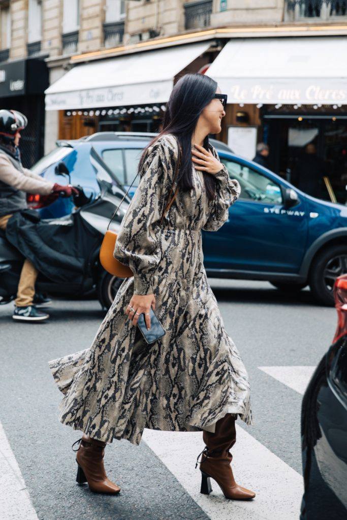 Designer bag / fashion week street style #desginerbag #fashionweek #luxury  #streetstyle #fashion / Pinterest: @fromlux…
