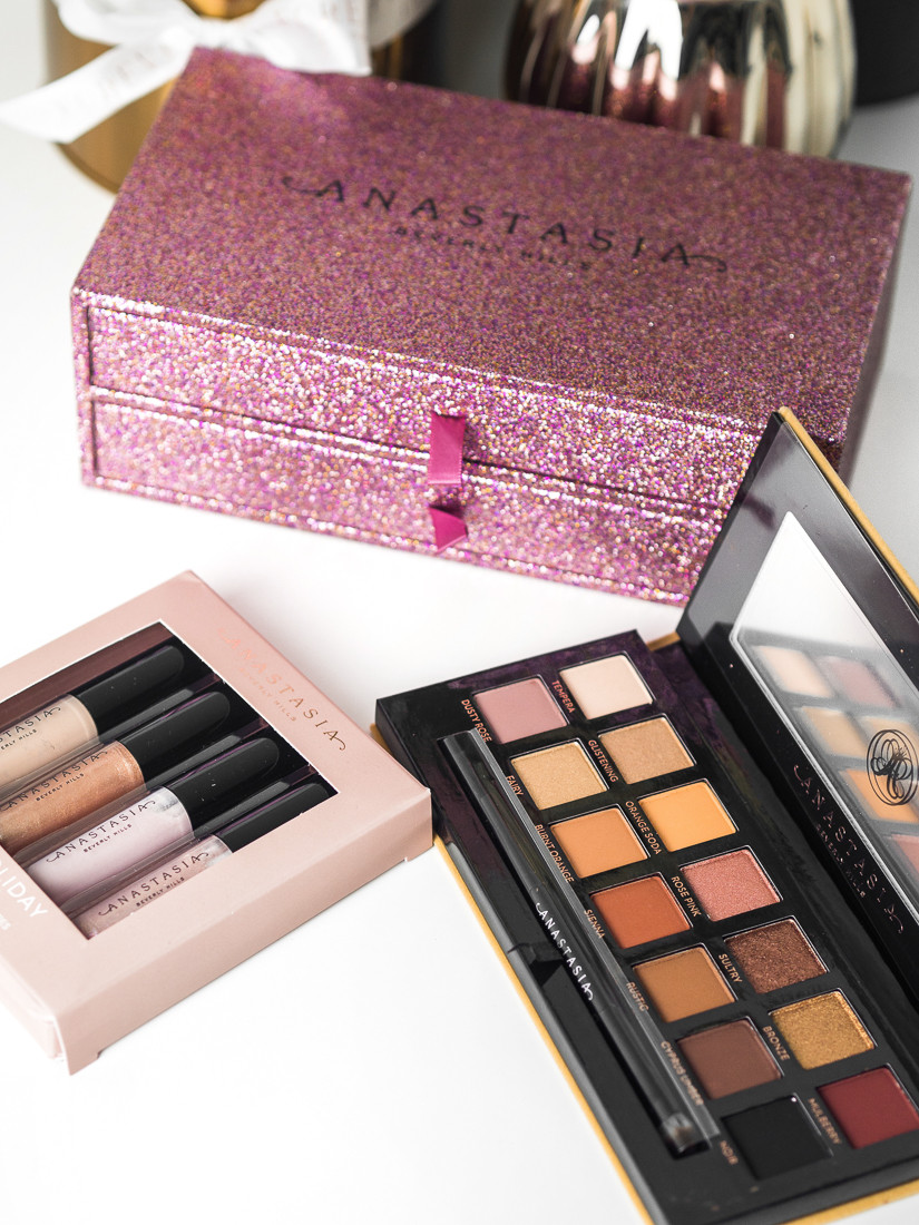 Anastasia Beverly Hills Soft Glam Eye Shadow Palette