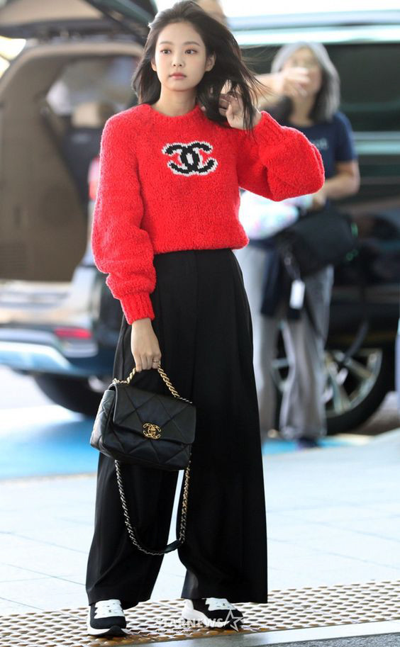 chanel sweater bags