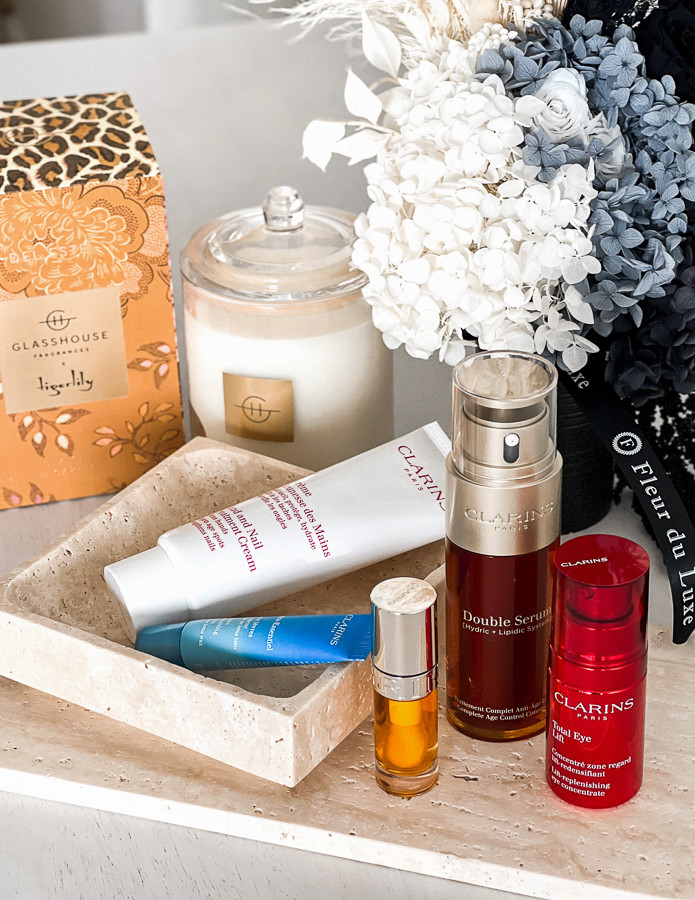 Clarins - It's the final weekend of our Mother's Day... | Facebook